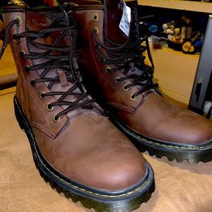 Men’s Dr. Marten’s Charcoal Brown Awley boots New.